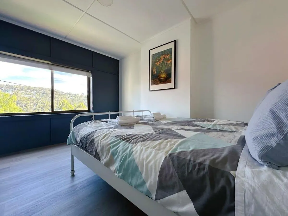 Wellesley Mountain View Getaway Near City Hobart 0*,  Australië